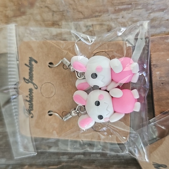 Set of 2 NEW CUTE Dessert & Bunny Earrings - Picture 3 of 3